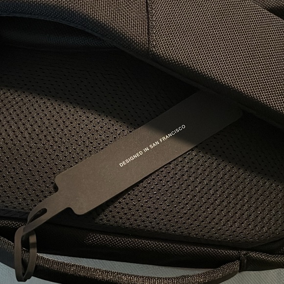 Rare limited edition Aer Rennsport Reunion travel bag / backpack - Picture 15 of 16